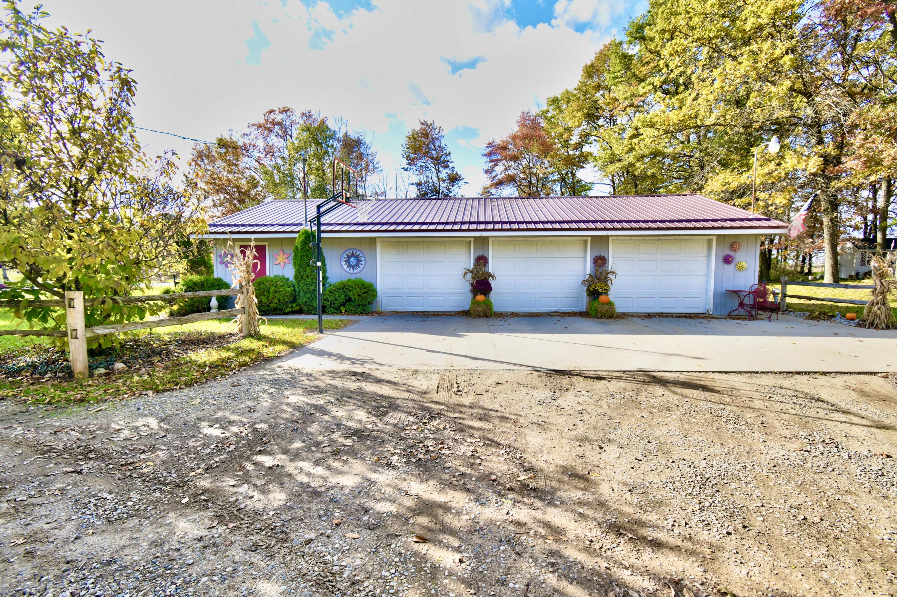 7392 West Blanchard Road Blanchard, MI 49310 - Photo 4 of 83 DSC_0894_5_6