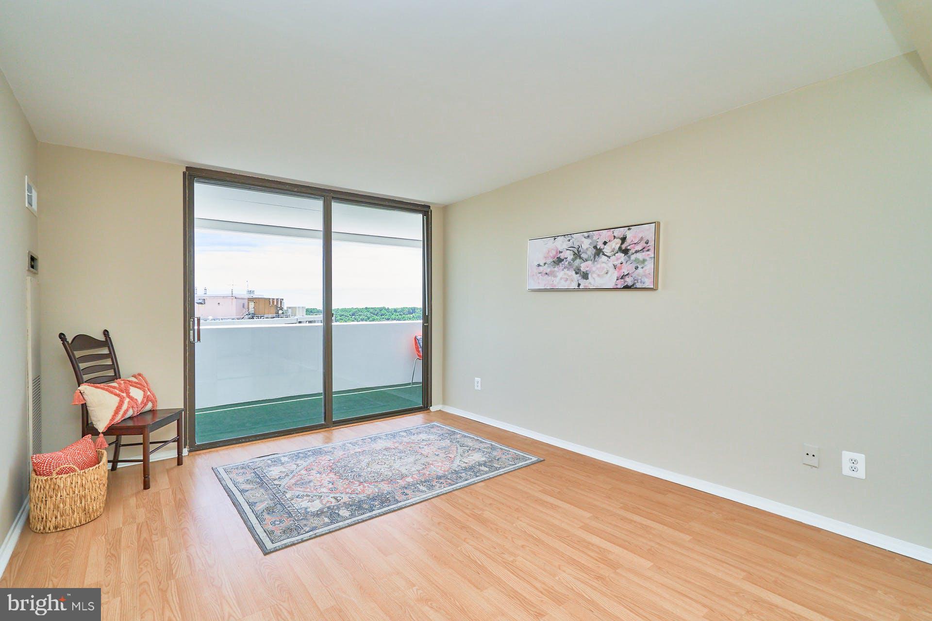6101 Edsall Road, Unit 1707 Alexandria, VA 22304 - Photo 21 of 45 Second Bedroom w? access to the 40 ft long balcony