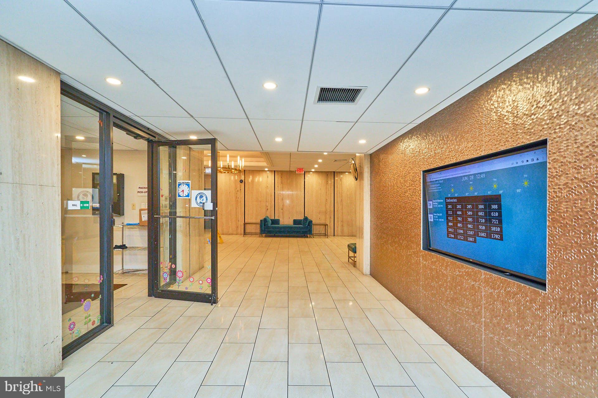 6101 Edsall Road, Unit 1707 Alexandria, VA 22304 - Photo 28 of 45 Lobby