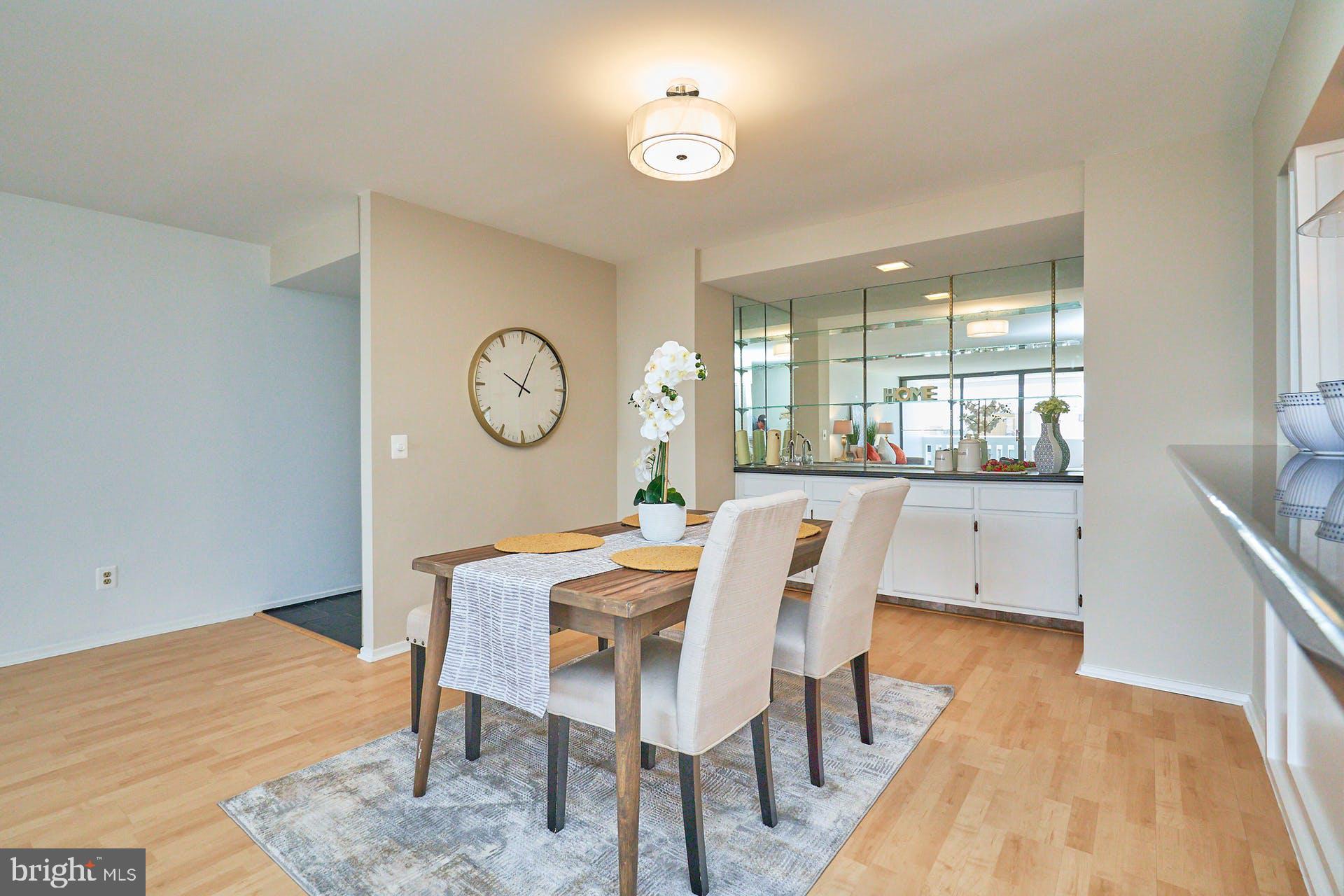 6101 Edsall Road, Unit 1707 Alexandria, VA 22304 - Photo 3 of 45 New contemporary light fixture