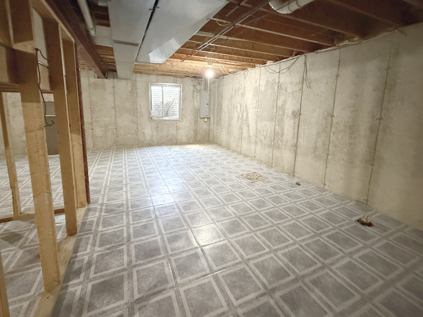 1278 Knolls Avenue South DeKalb, IL 60115 - Photo 33 of 35 a view of an empty room