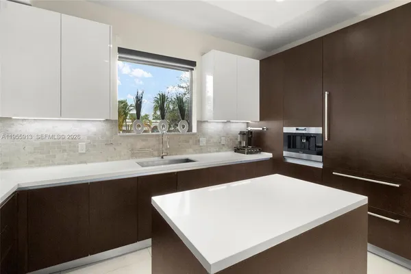 $2,099,000 | 3040 North Ocean Boulevard, Unit N101, Fort Lauderdale, FL 33308