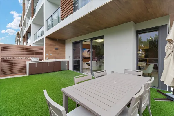 $2,099,000 | 3040 North Ocean Boulevard, Unit N101, Fort Lauderdale, FL 33308