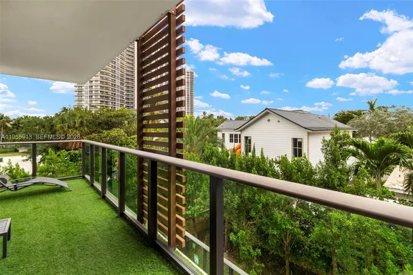 $2,099,000 | 3040 North Ocean Boulevard, Unit N101, Fort Lauderdale, FL 33308