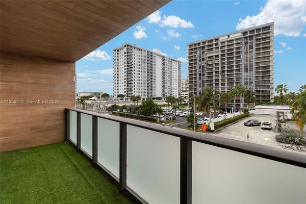 $2,099,000 | 3040 North Ocean Boulevard, Unit N101, Fort Lauderdale, FL 33308