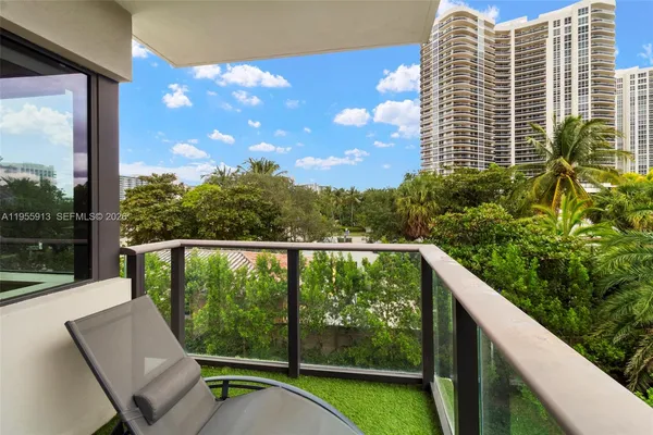 $2,099,000 | 3040 North Ocean Boulevard, Unit N101, Fort Lauderdale, FL 33308