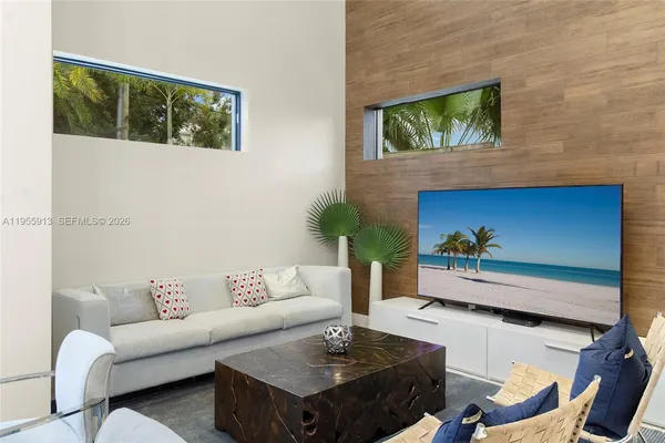 $2,099,000 | 3040 North Ocean Boulevard, Unit N101, Fort Lauderdale, FL 33308