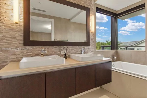 $2,099,000 | 3040 North Ocean Boulevard, Unit N101, Fort Lauderdale, FL 33308