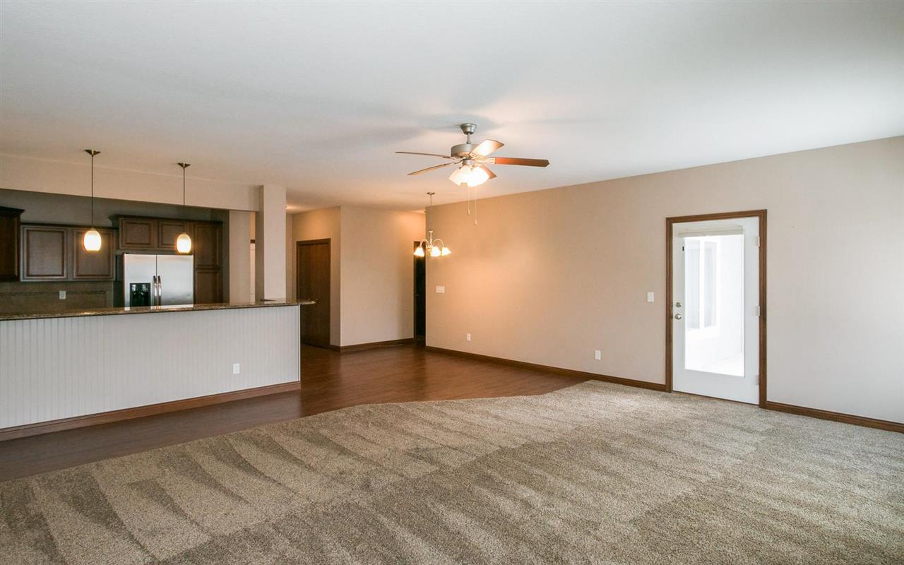 1092 Walnut Avenue, Unit 118 Riverside, IA 52327 - Photo 6 of 16 Gallery Image 6