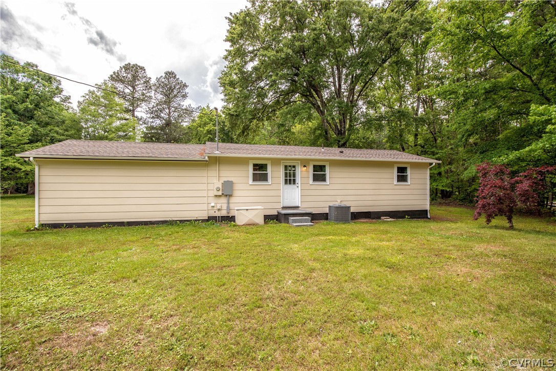 8719 Colemans Lake Road Ford, VA 23850 - Photo 4 of 20 Rear