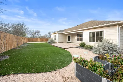 $390,000 | 139 West Maple Drive, Granite Shoals, TX 78654