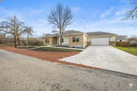 $390,000 | 139 West Maple Drive, Granite Shoals, TX 78654