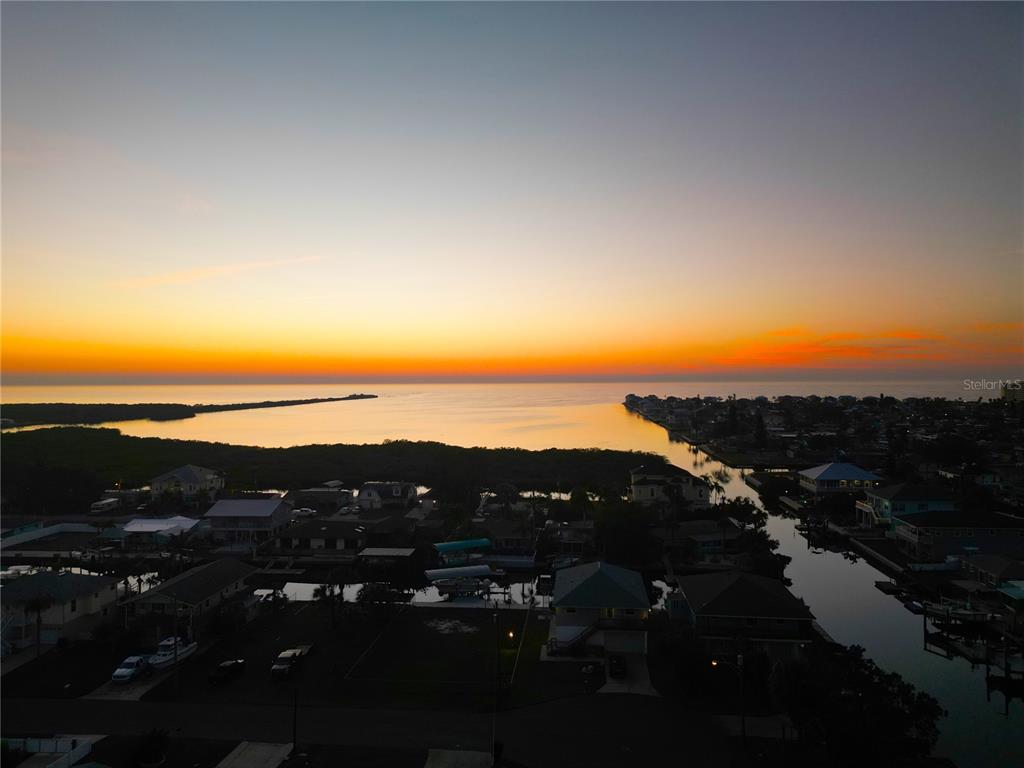 6814 Gull Lane Hudson, FL 34667 - Photo 8 of 51 a view of city and mountain