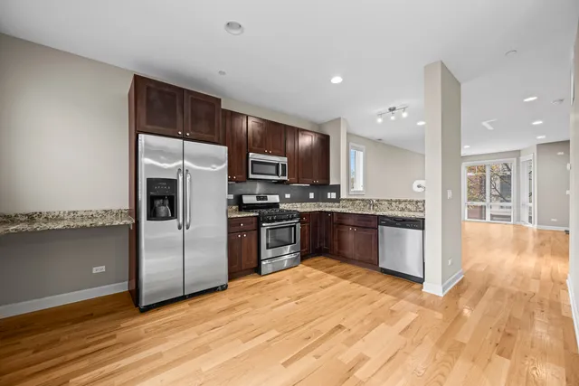 $3,200 | 86 Legacy Lane, Wheeling, IL 60090