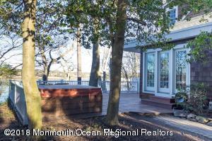 2405 Riverside Terrace Manasquan, NJ 08736 - Photo 2 of 37 20160414151735644293000000