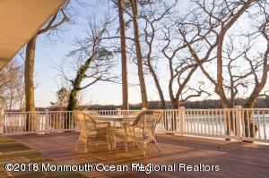 2405 Riverside Terrace Manasquan, NJ 08736 - Photo 29 of 37 20160414150916131994000000