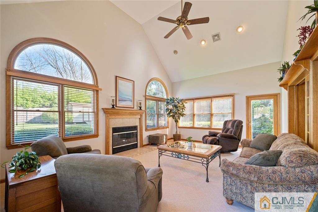 9 Oak Tree Road Monmouth Junction, NJ 08852 - Photo 18 of 37 Gallery Image 18