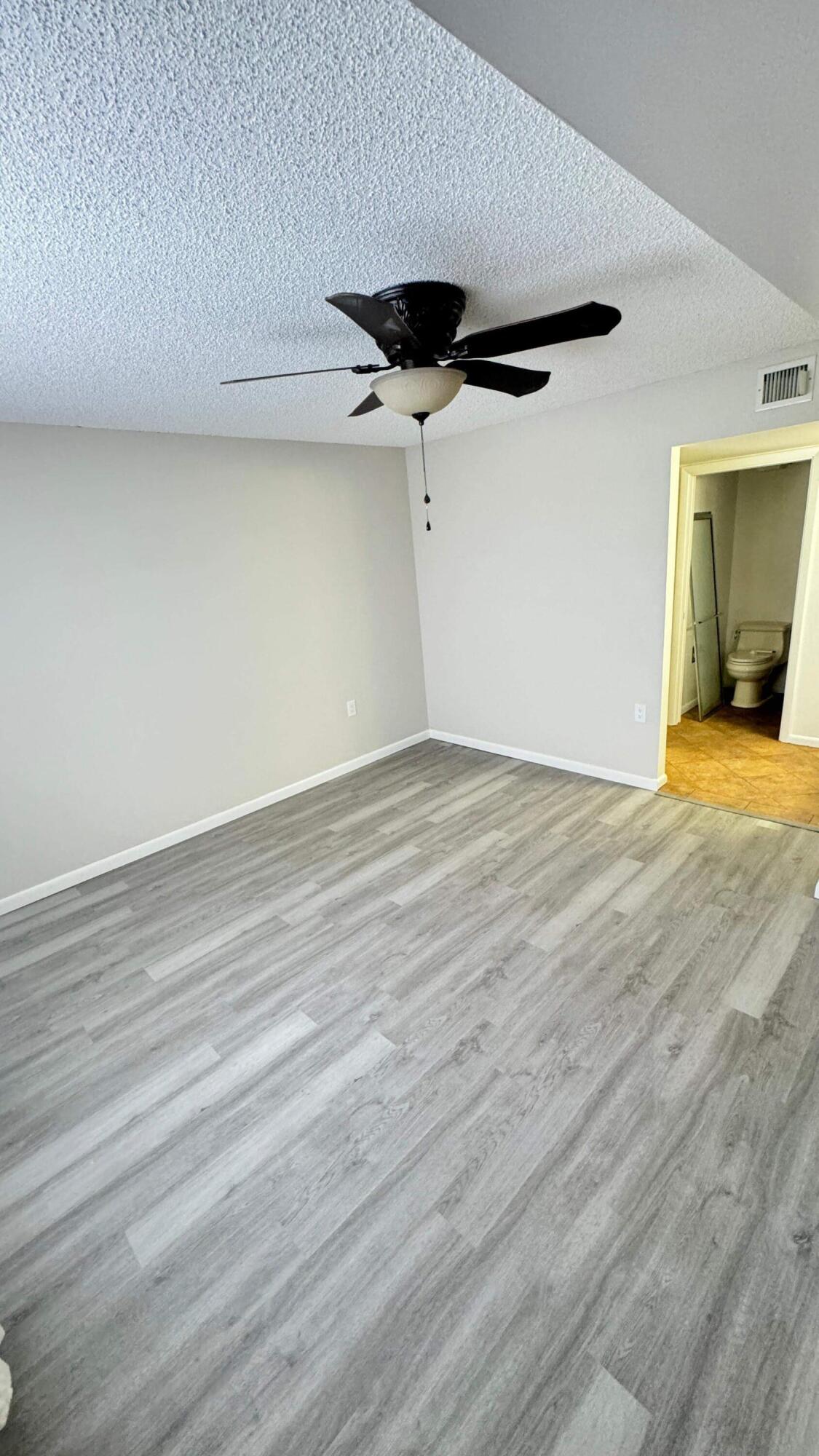 6049 Balboa Circle, Unit 202 Boca Raton, FL 33433 - Photo 9 of 24 beyc6917805fee2bf