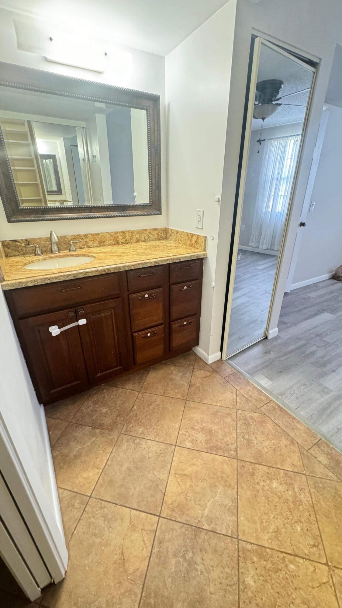 6049 Balboa Circle, Unit 202 Boca Raton, FL 33433 - Photo 10 of 24 beyc6917805765028