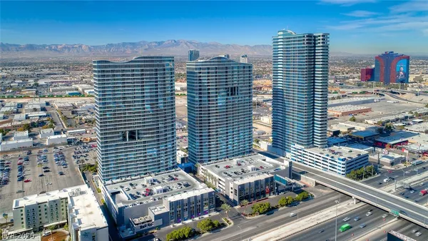 $3,000 | 4525 Dean Martin Drive, Unit 1611, Las Vegas, NV 89103