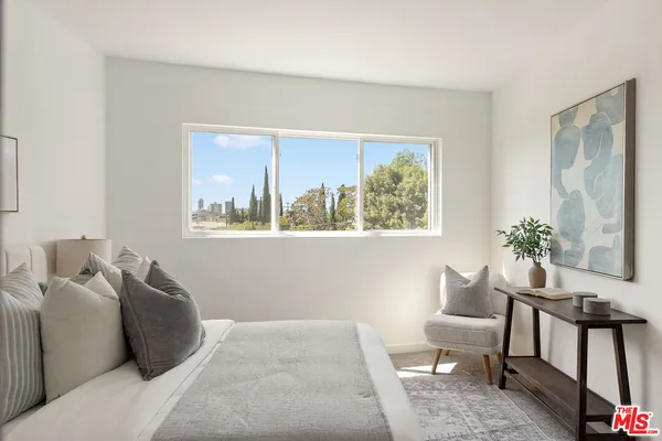 $1,199,000 | 10725 Ohio Avenue, Unit 2, Los Angeles, CA 90024