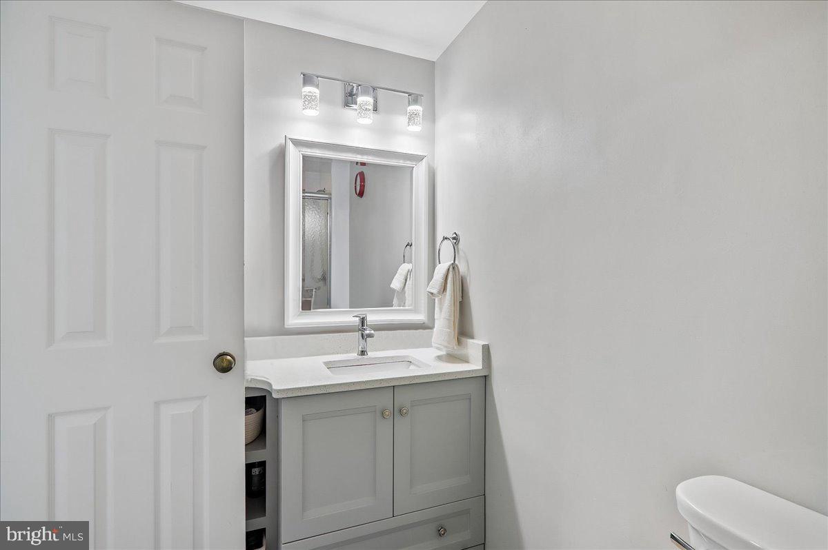 4711 Pole Road Alexandria, VA 22309 - Photo 30 of 49 Primary Suite