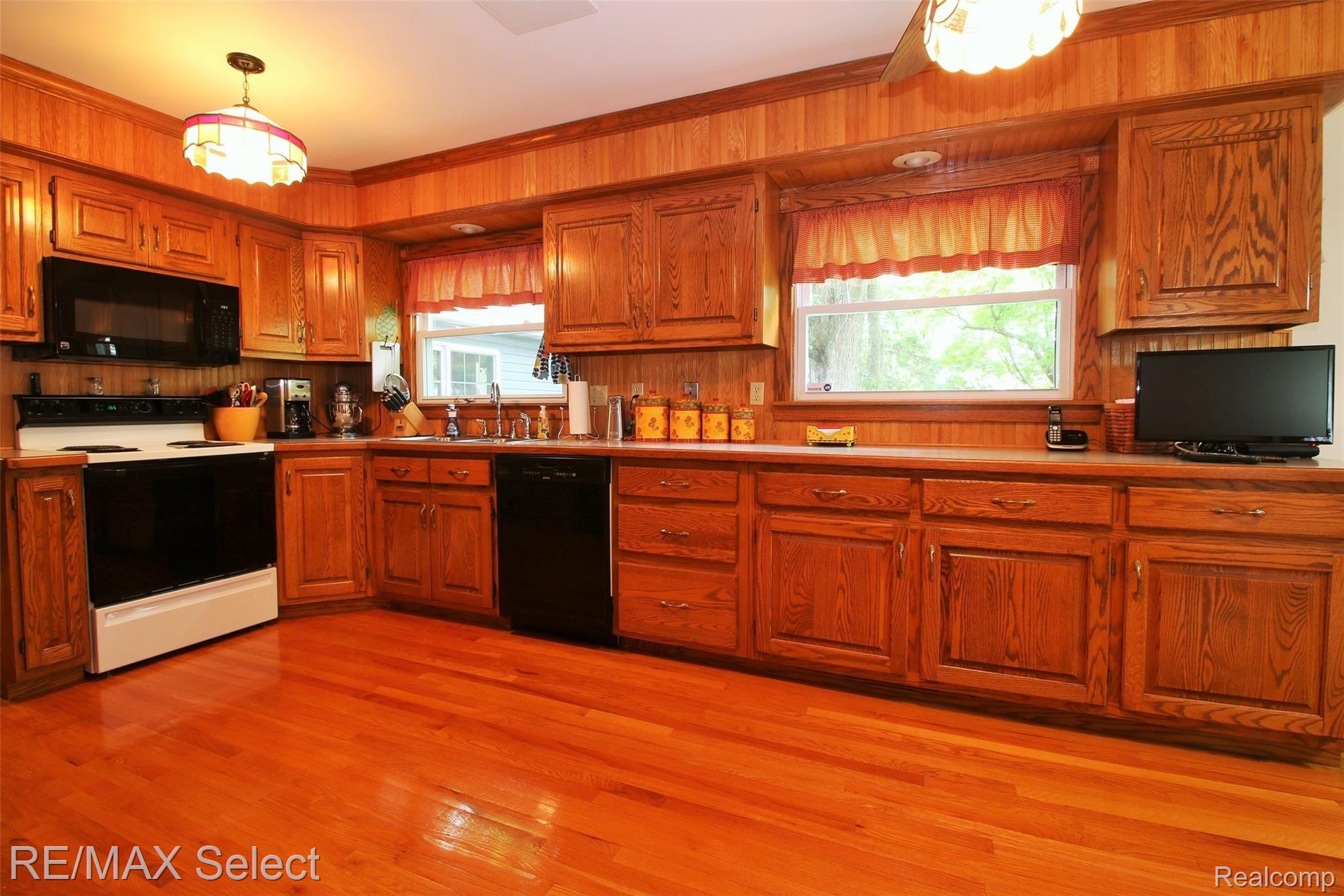 4322 Old Carriage Road Flint, MI 48507 - Photo 8 of 26 IMG_8767 (2).JPG