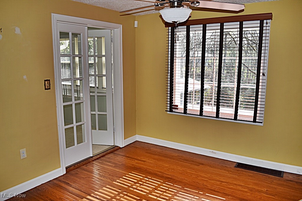 17600 Egbert Road Bedford, OH 44146 - Photo 25 of 49 Dining Room...