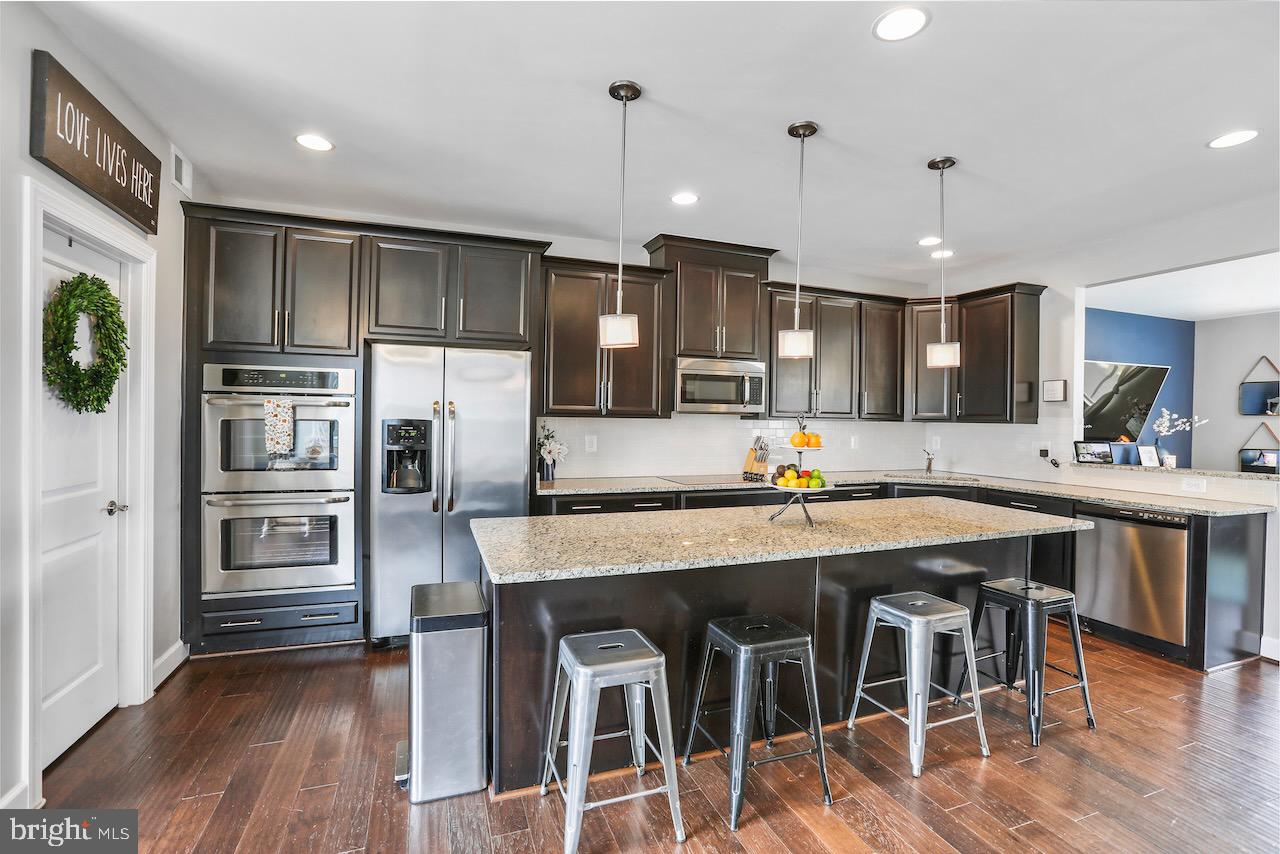 8920 Haversack Hunt Way Manassas, VA 20112 - Photo 2 of 25