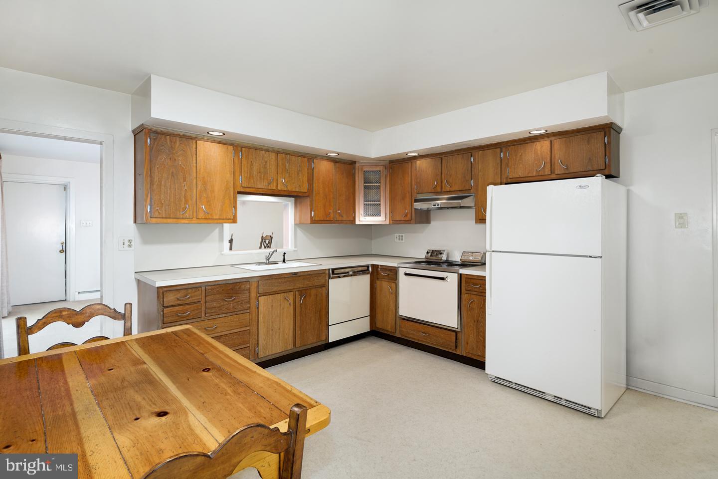 19 Ambler Road Cherry Hill, NJ 08002 - Photo 8 of 26
