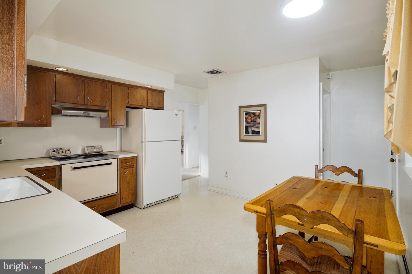 19 Ambler Road Cherry Hill, NJ 08002 - Photo 9 of 26
