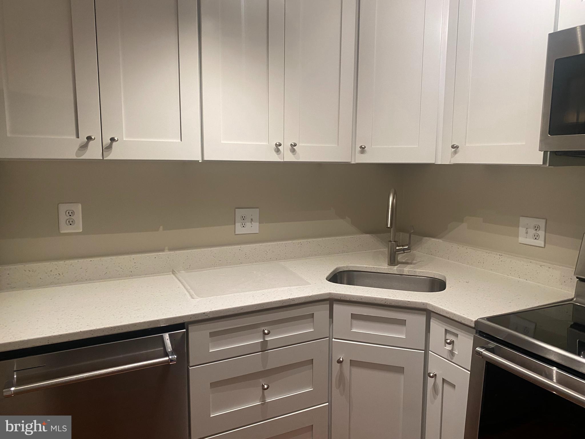 1905 North Rhodes Street, Unit 34 Arlington, VA 22201 - Photo 21 of 33