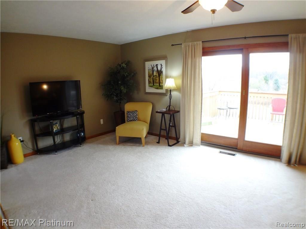 786 North Latson Road Howell, MI 48843 - Photo 11 of 42 C:\Users\user\Dropbox\1 Listings Current\Latson 786\Pictures & Video\011.JPG