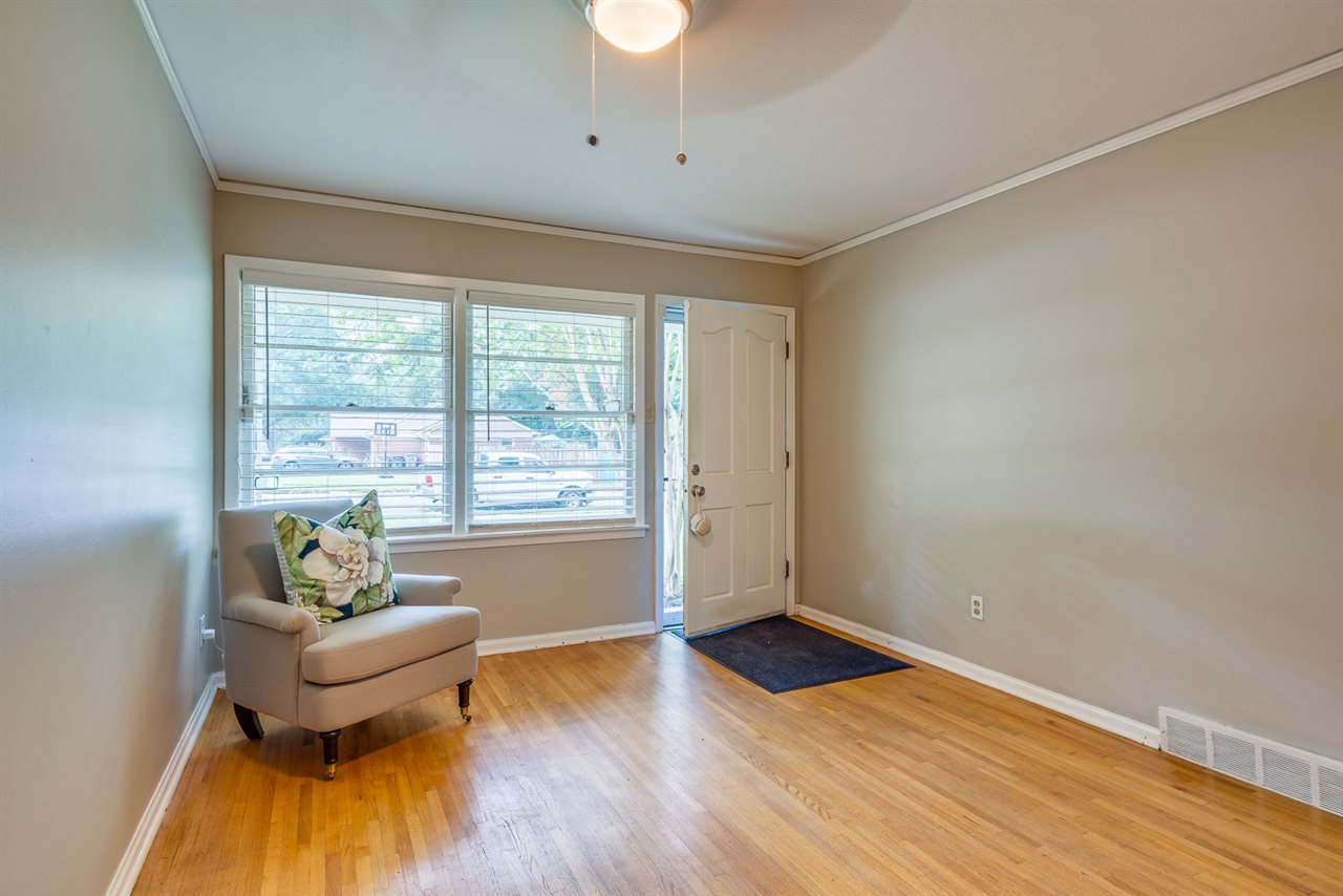 1026 Wilbec Road Memphis, TN 38117 - Photo 4 of 25