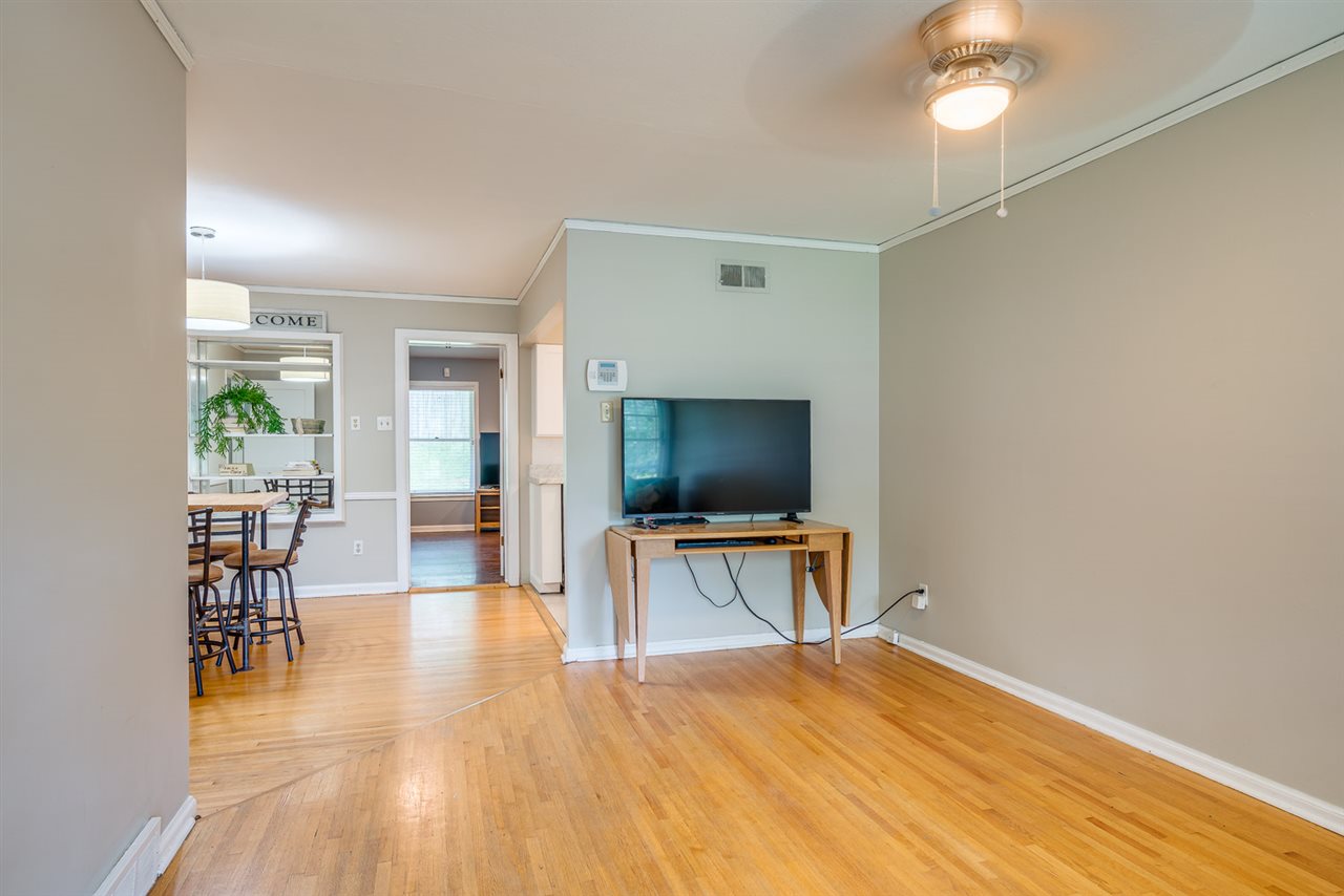1026 Wilbec Road Memphis, TN 38117 - Photo 5 of 25