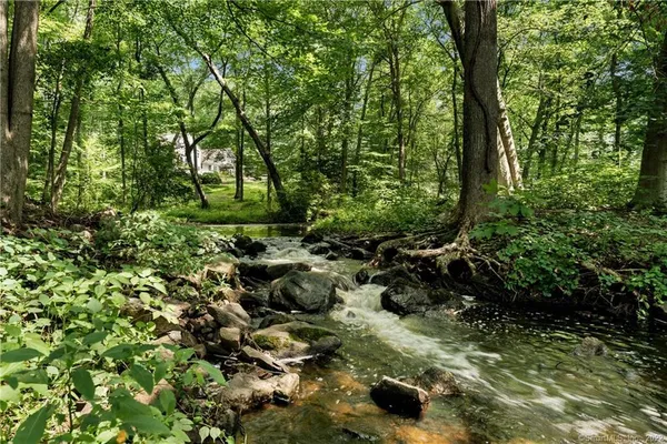 $12,000 | 117 Tobys Lane, New Canaan, CT 06840