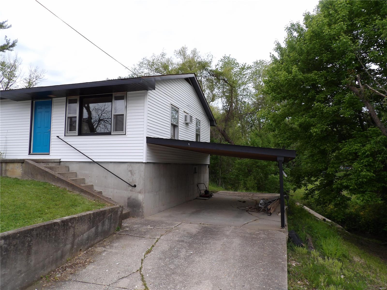 212 North County Road Hardin, IL 62047 - Photo 2 of 13 Gallery Image 2