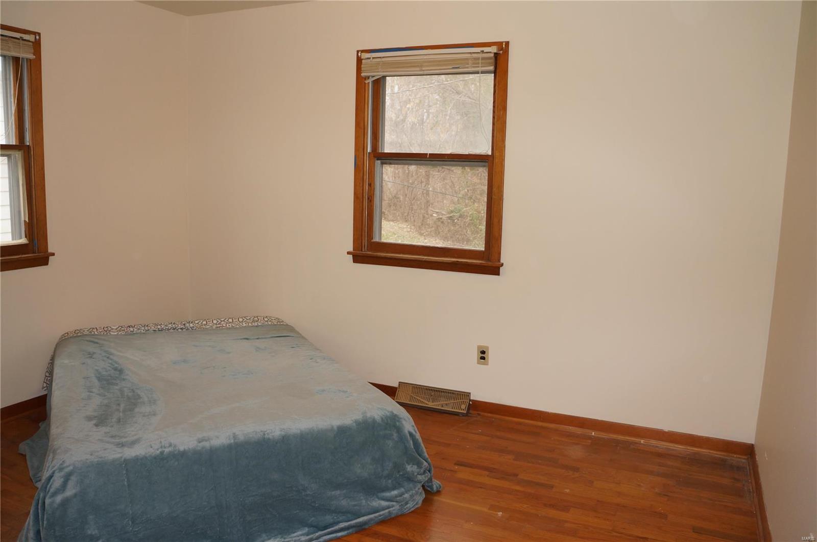 212 North County Road Hardin, IL 62047 - Photo 13 of 13 Gallery Image 13