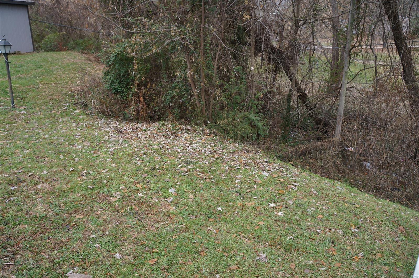 212 North County Road Hardin, IL 62047 - Photo 8 of 13 Gallery Image 8