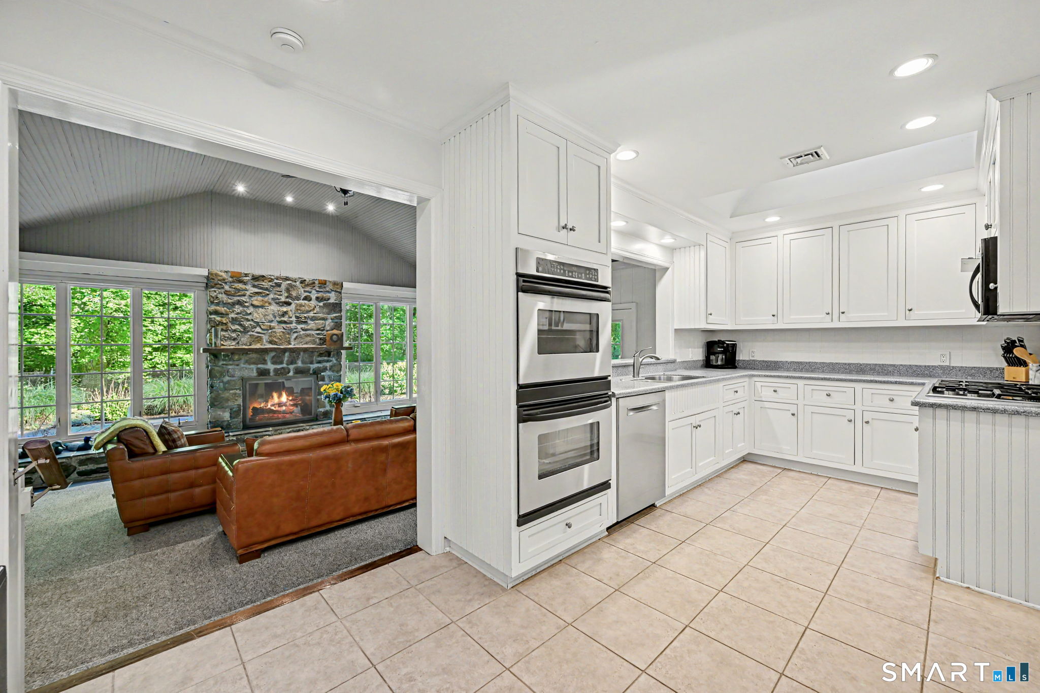 75 Norfield Road Weston, CT 06883 - Photo 6 of 36