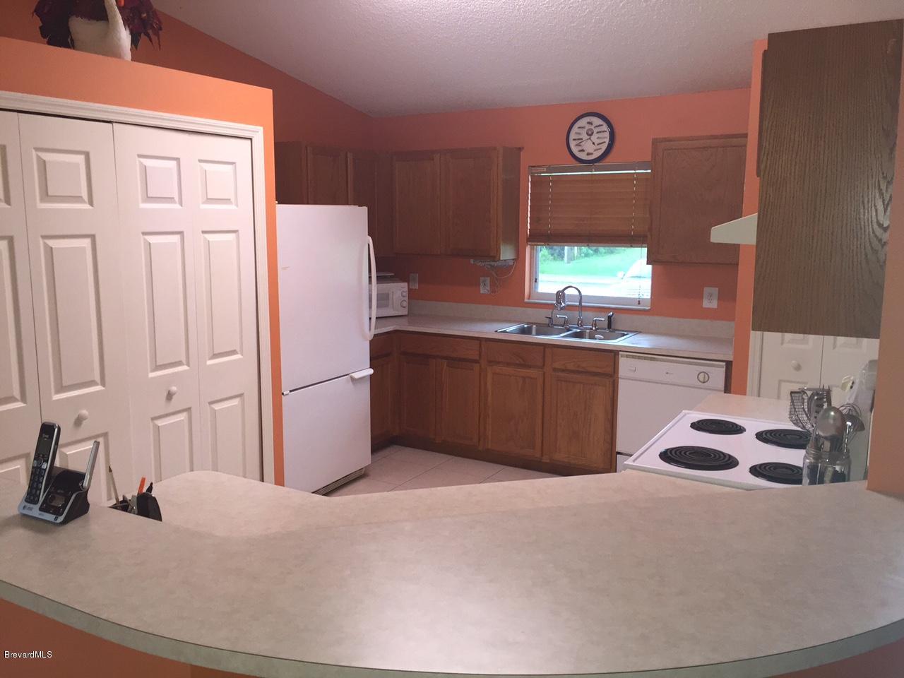 3171 Eldron Boulevard Southeast Palm Bay, FL 32909 - Photo 8 of 9 Kitchen Eldron