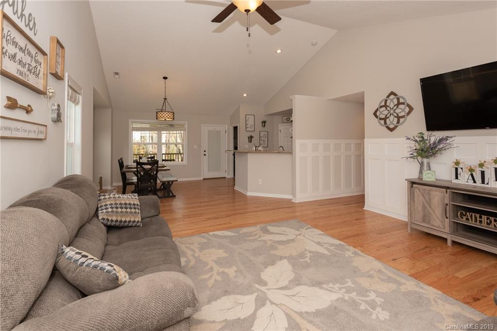 53 Parrot Road, Unit 7 Candler, NC 28715 - Photo 15 of 41 Gallery Image 15