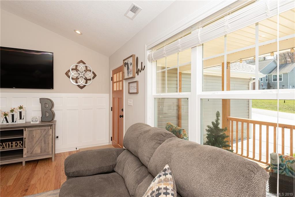 53 Parrot Road, Unit 7 Candler, NC 28715 - Photo 16 of 41 Gallery Image 16