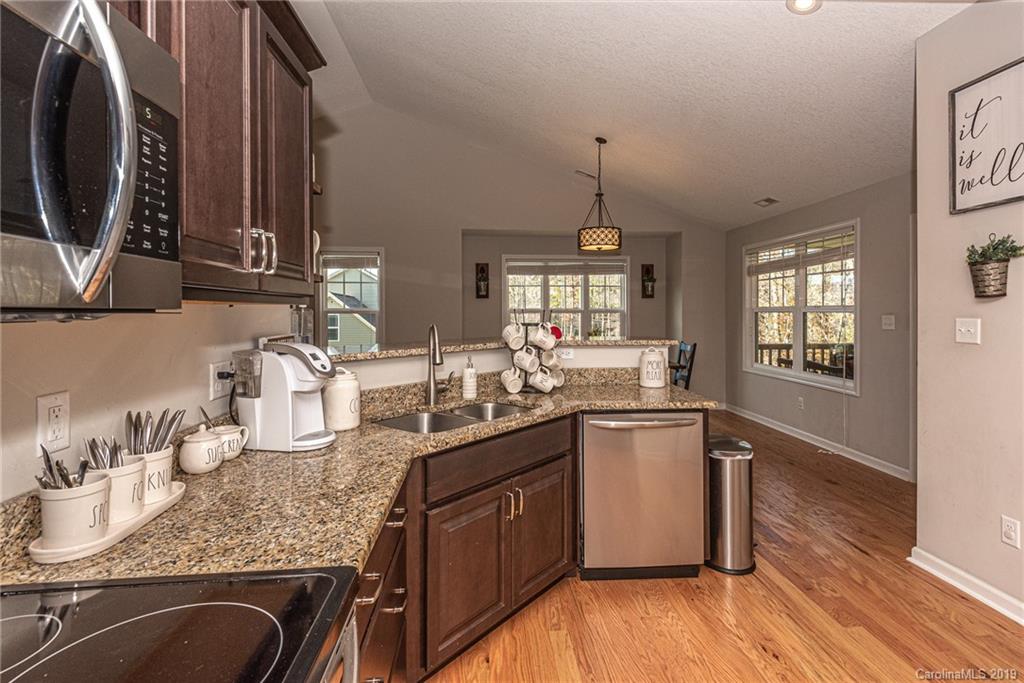 53 Parrot Road, Unit 7 Candler, NC 28715 - Photo 9 of 41 Gallery Image 9