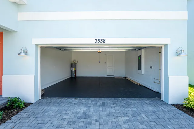 a view of utility room