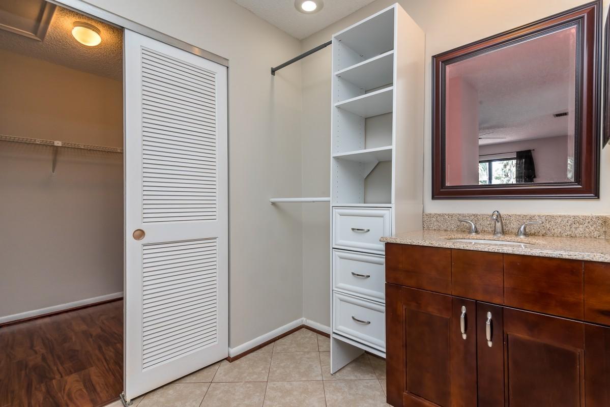 5663 Fox Hollow Drive, Unit D Boca Raton, FL 33486 - Photo 12 of 24 photo-14jpg