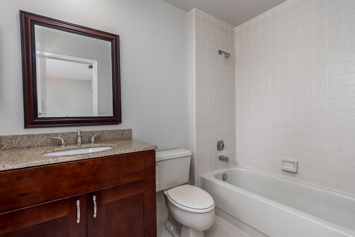 5663 Fox Hollow Drive, Unit D Boca Raton, FL 33486 - Photo 18 of 24 photo-21jpg