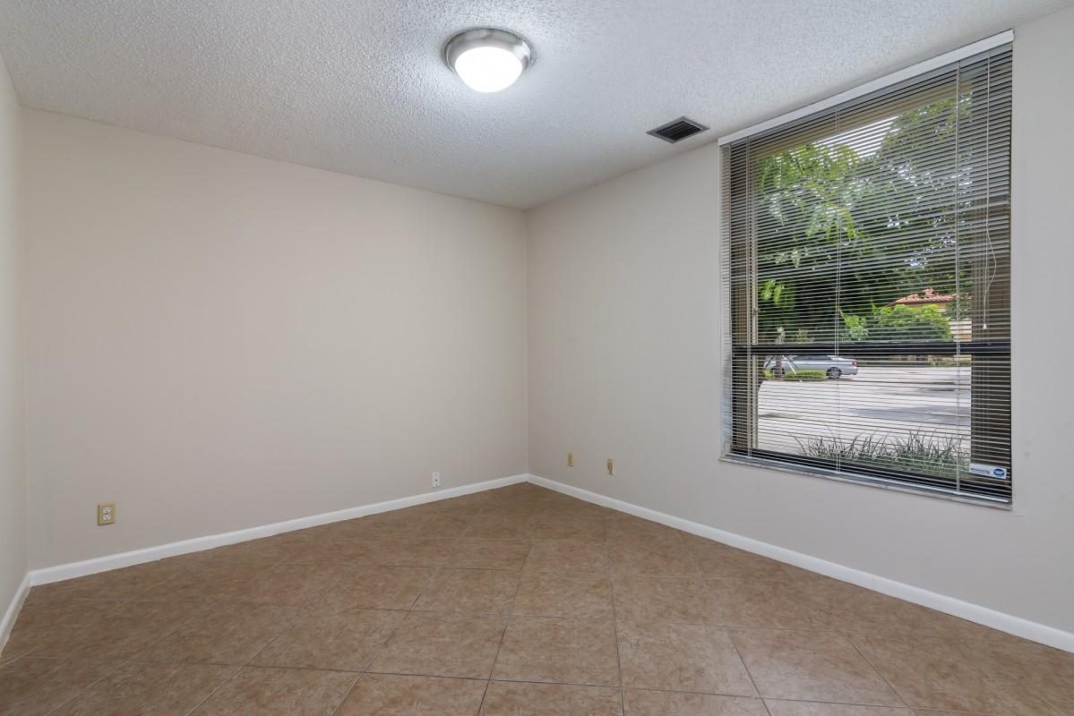 5663 Fox Hollow Drive, Unit D Boca Raton, FL 33486 - Photo 20 of 24 photo-9jpg
