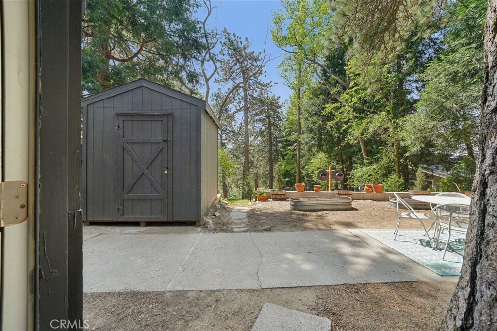 21875 Sawpit Canyon Road Cedarpines Park, CA 92322 - Photo 37 of 40