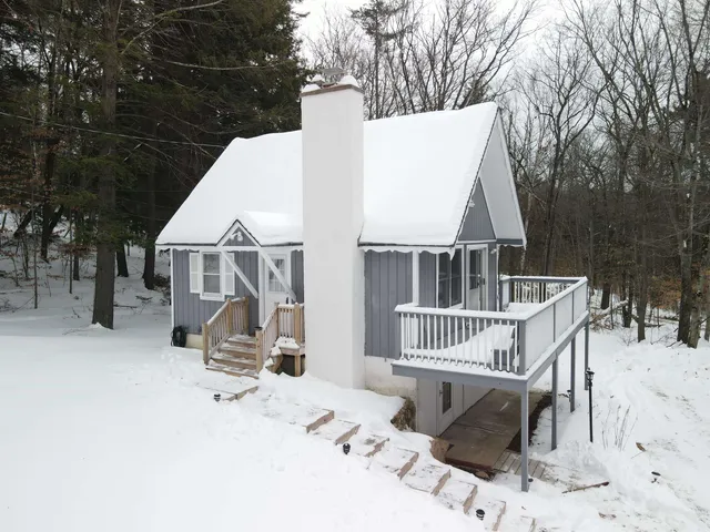 $425,000 | 227 Alpstrausse, Bartlett, NH 03845